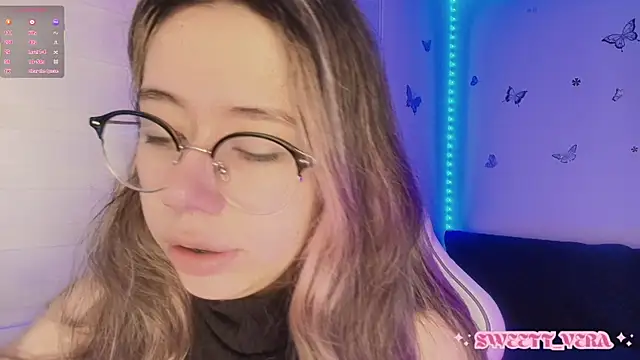 Snapshot of sweettvera chatting on 8, 11, 2025 sweettvera online show from 8, 11, 2025