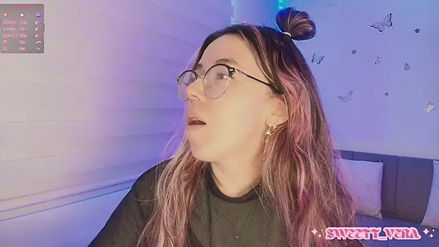 Snapshot of sweettvera chatting on 23, 11, 2025 sweettvera online show from 23, 11, 2025