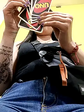 Snapshot of Mia-love-03 chatting on 25, 10, 2025 Mia-love-03 online show from 25, 10, 2025