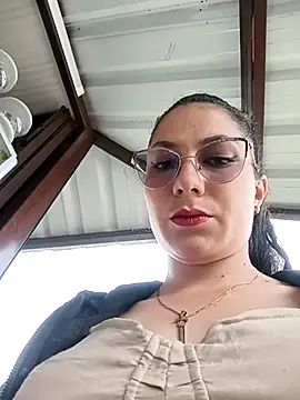 Snapshot of Mia-love-03 chatting on 25, 11, 2025 Mia-love-03 online show from 25, 11, 2025