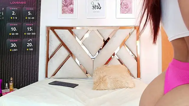 Snapshot of Lia_Roseh chatting on 18, 11, 2025 Lia Roseh online show from 18, 11, 2025