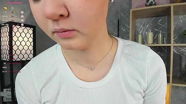 Snapshot of ElenoreReth chatting on 26, 11, 2025 ElenoreReth online show from 26, 11, 2025