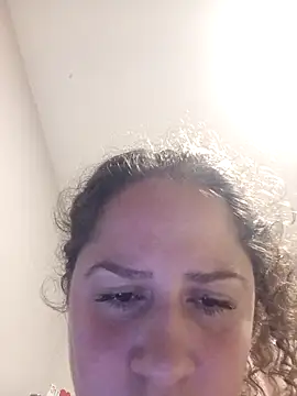 Moranguinha2234 online show from 24, 4, 2026