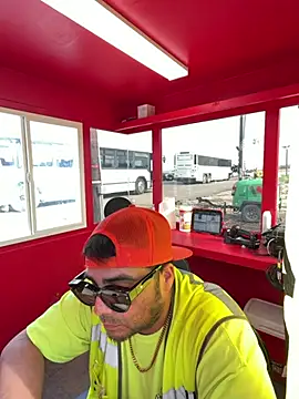 BobbyJames82 online show from 10, 7, 2026
