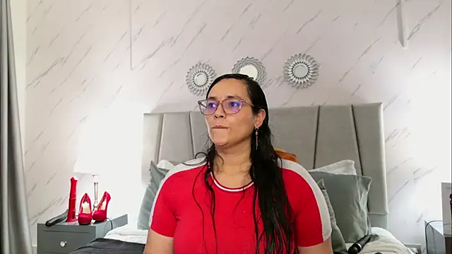 Michell Monet online show from 21, 4, 2026