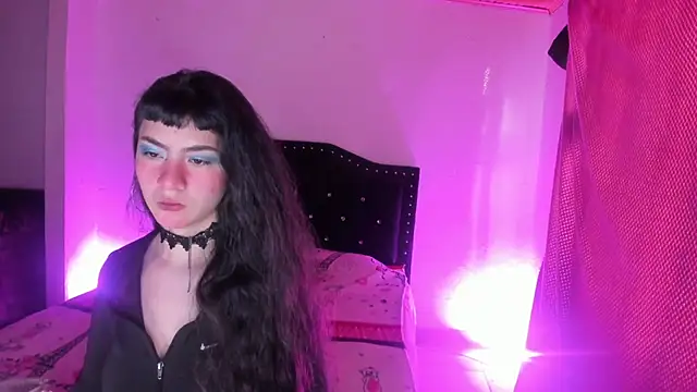 Snapshot of kitty__chs chatting on 2, 12, 2025 kitty chs online show from 2, 12, 2025