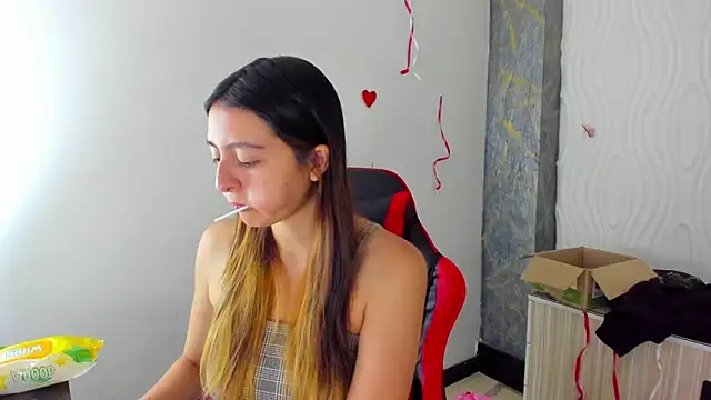 lala clark online show from 3, 3, 2026