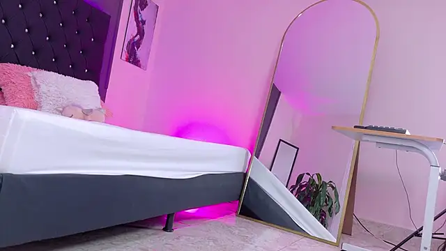 Kataaleya  12 online show from 17, 1, 2026