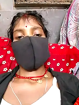 Snapshot of Cuty_kinjal chatting on 9, 10, 2025 Cuty kinjal online show from 9, 10, 2025