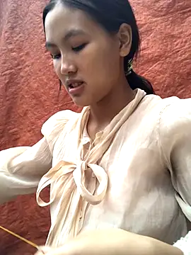 Mai lovely online show from 1, 10, 2025