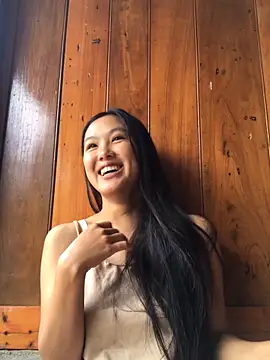 Mai lovely online show from 19, 10, 2025