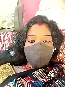 Snapshot of Mahek_love143 chatting on 1, 12, 2025 Mahek love143 online show from 1, 12, 2025