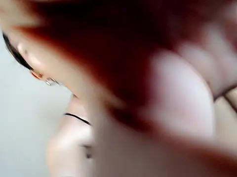 ashley bombshell online show from 24, 4, 2026