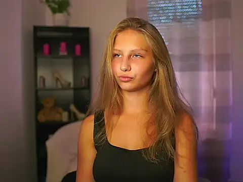 Snapshot of emmie_murray chatting on 24, 9, 2025 emmie murray online show from 24, 9, 2025