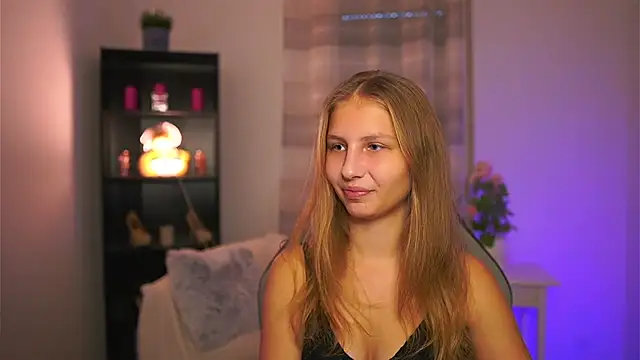 Snapshot of emmie_murray chatting on 29, 11, 2025 emmie murray online show from 29, 11, 2025