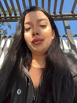 kiss Lissa online show from 1, 11, 2025