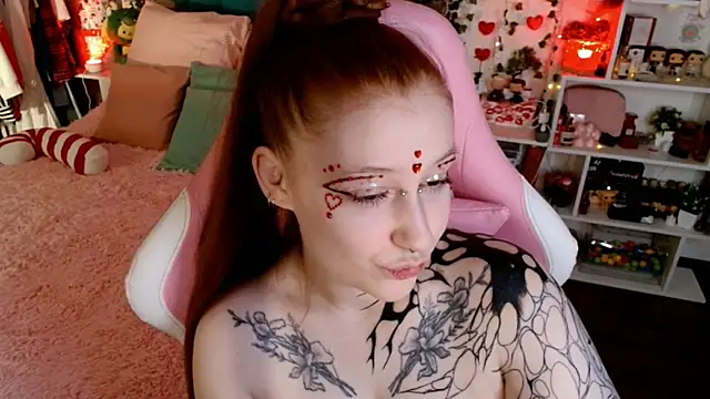 Ayla Hicks online show from 26, 3, 2026