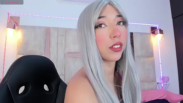 Snapshot of emily__walker chatting on 30, 9, 2025 emily walker online show from 30, 9, 2025