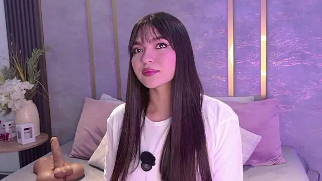 Snapshot of Samantha_Hans chatting on 2, 3, 2026 Samantha Hans online show from 2, 3, 2026