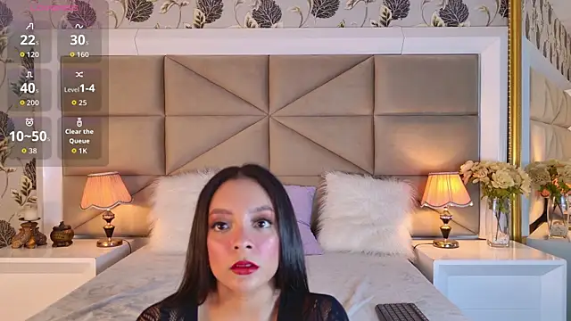 Snapshot of MayaDeLuca chatting on 27, 10, 2025 MayaDeLuca online show from 27, 10, 2025