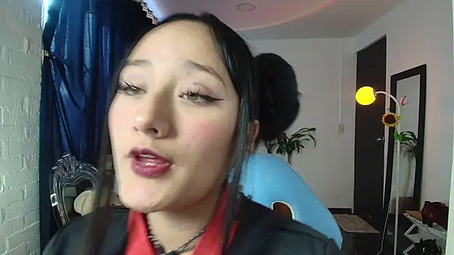 Hinata 21  online show from 31, 7, 2026