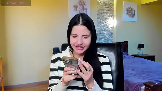 Malibu J online show from 19, 11, 2025