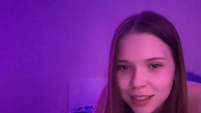 Snapshot of CandysRose chatting on 24, 9, 2025 CandysRose online show from 24, 9, 2025