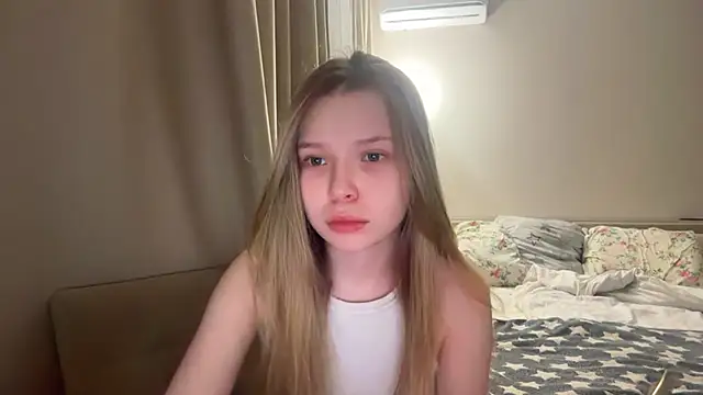 Snapshot of CandysRose chatting on 26, 4, 2026 CandysRose online show from 26, 4, 2026