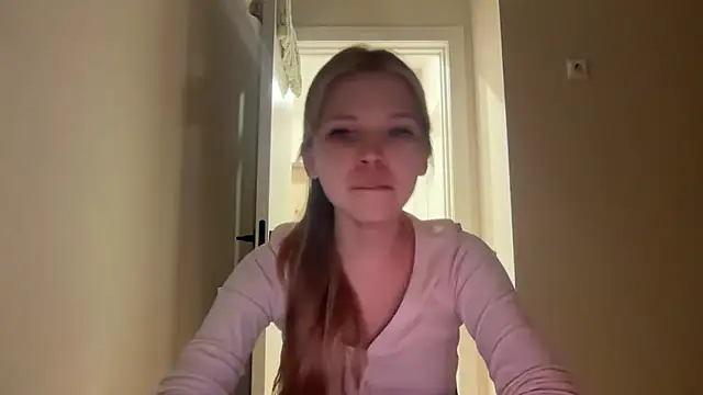 Snapshot of CandysRose chatting on 14, 5, 2026 CandysRose online show from 14, 5, 2026