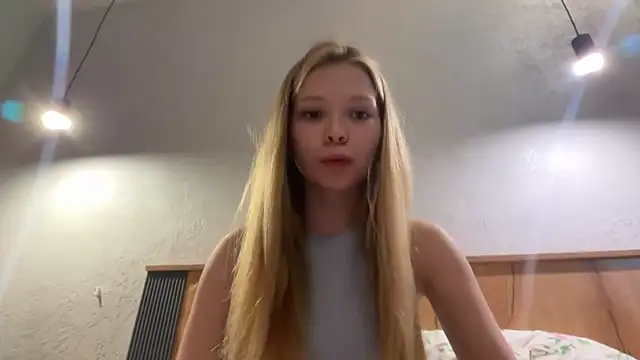 Snapshot of CandysRose chatting on 2, 6, 2026 CandysRose online show from 2, 6, 2026