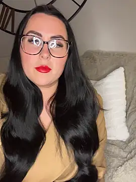 Snapshot of Ruby-Black chatting on 18, 10, 2025 Ruby-Black online show from 18, 10, 2025