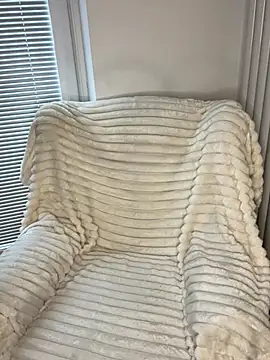 Snapshot of Ruby-Black chatting on 23, 10, 2025 Ruby-Black online show from 23, 10, 2025