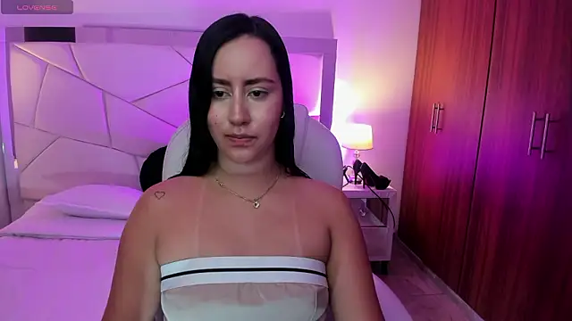 Natasha Kiim  online show from 9, 3, 2026