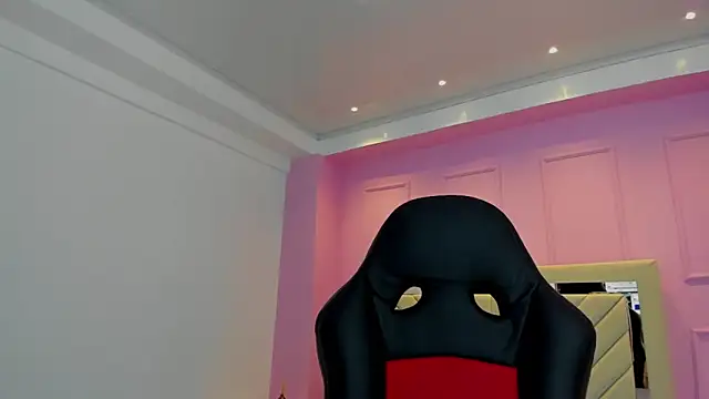 Snapshot of ALAHIACRUZ1 chatting on 9, 10, 2025 ALAHIACRUZ1 online show from 9, 10, 2025