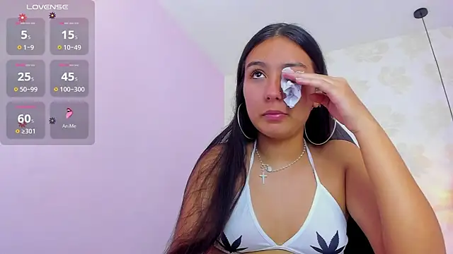 Snapshot of ALAHIACRUZ1 chatting on 24, 11, 2025 ALAHIACRUZ1 online show from 24, 11, 2025