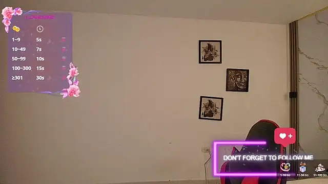 Snapshot of Nina_Rouge7 chatting on 8, 11, 2025 Nina Rouge7 online show from 8, 11, 2025