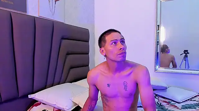 Erack and Emmy online show from 3, 10, 2025