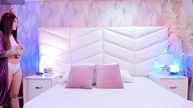 Charlotte hall  online show from 26, 9, 2025