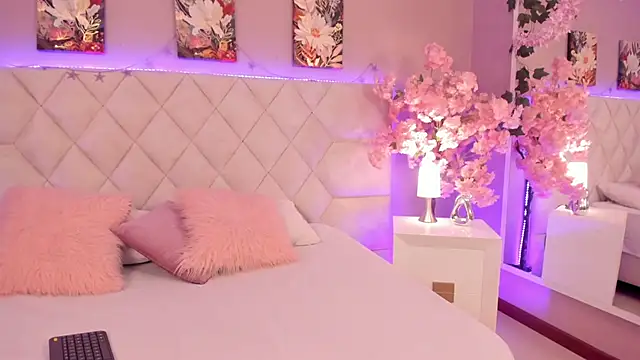 Charlotte hall  online show from 4, 3, 2026