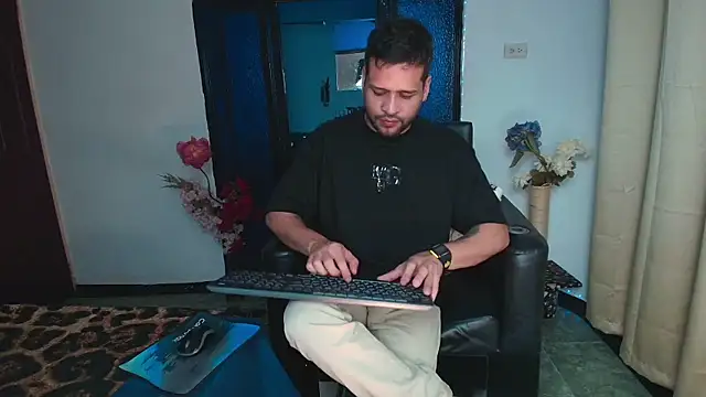 LucasGaeel online show from 6, 6, 2026