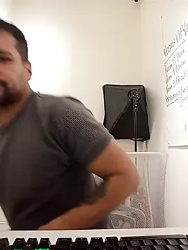 LucasGaeel online show from 24, 7, 2026