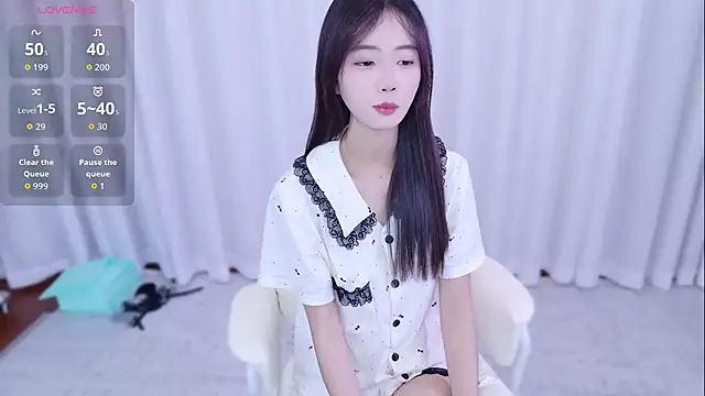 Snapshot of PUTAO_ chatting on 30, 10, 2025 PUTAO online show from 30, 10, 2025