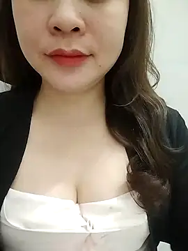 Girl Shy2000 online show from 17, 3, 2026