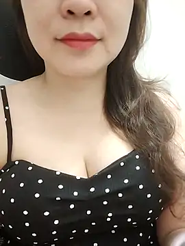 Girl Shy2000 online show from 8, 4, 2026