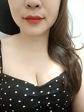 Girl Shy2000 online show from 20, 4, 2026