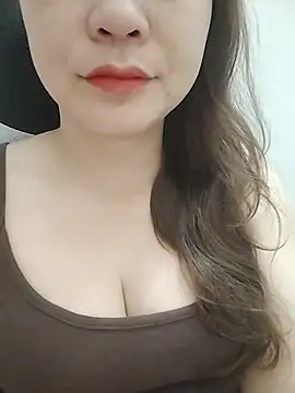 Girl Shy2000 online show from 4, 6, 2026