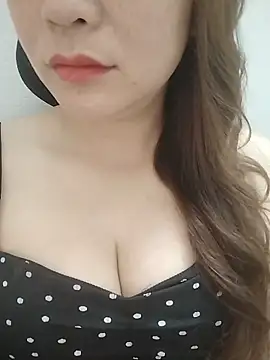 Girl Shy2000 online show from 6, 6, 2026