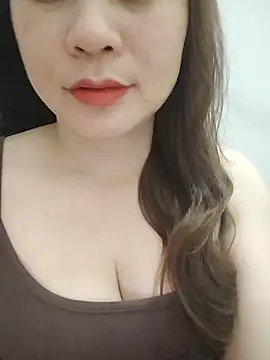 Girl Shy2000 online show from 11, 6, 2026