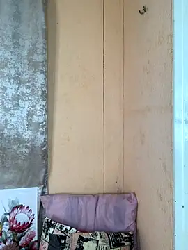 Snapshot of Caramel102004 chatting on 6, 10, 2025 Caramel102004 online show from 6, 10, 2025