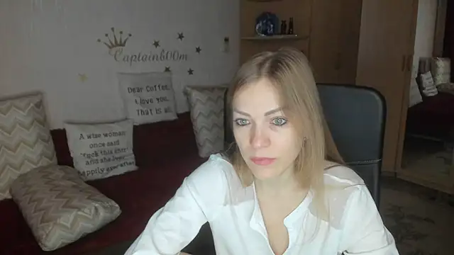 Tiffany Bates online show from 3, 10, 2025